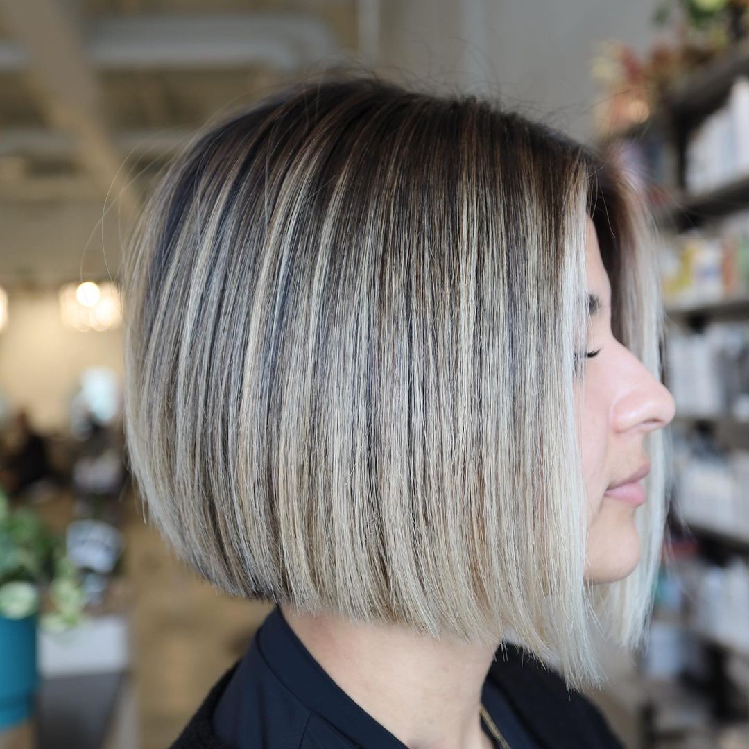 Straight Blunt inverted Wash-and-Go Bob